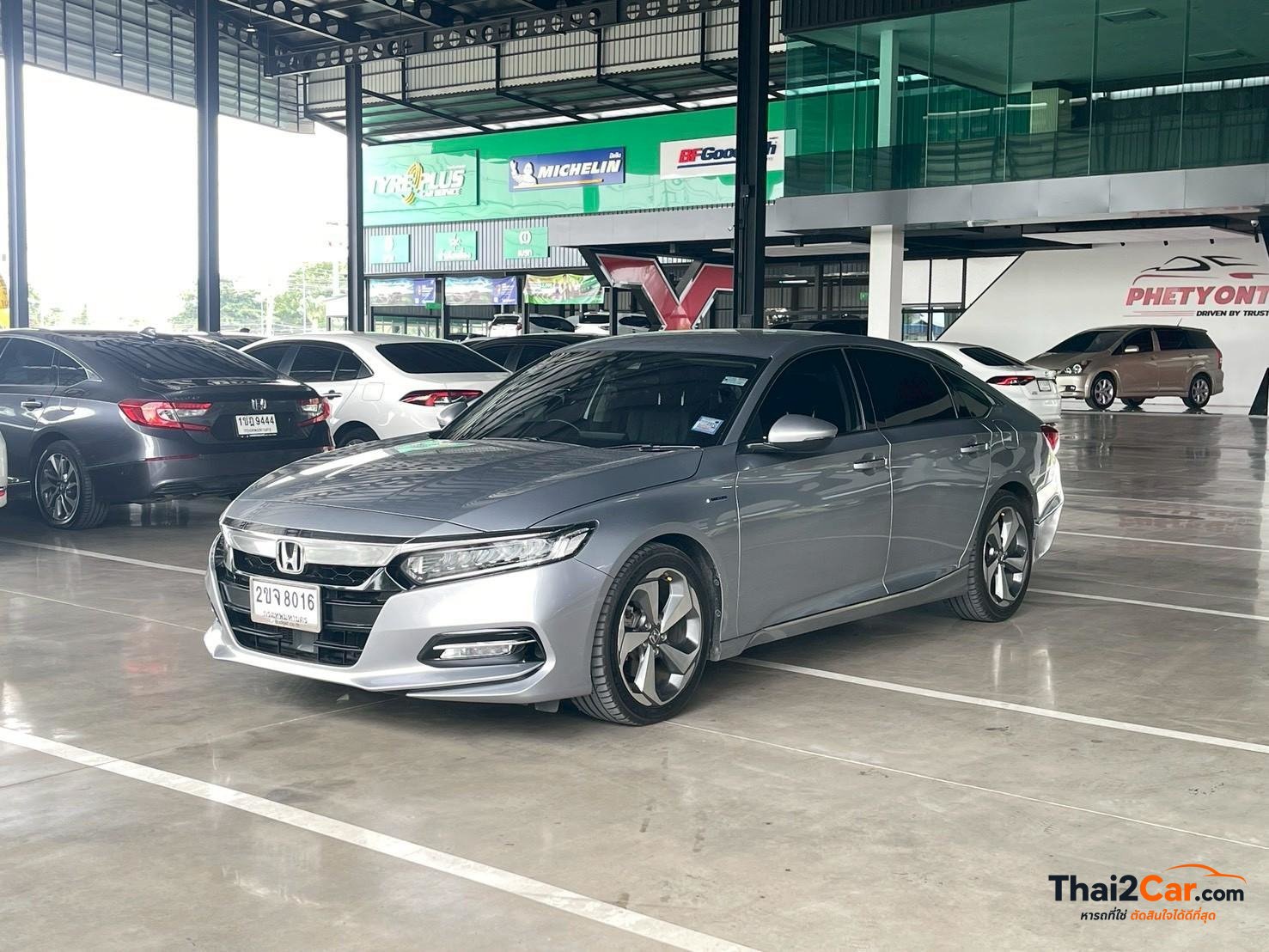 Honda Accord Accord 2.0Hybrid เกียร์ AT สีบรอนซ์เงิน ไมล์ 80,434 กม. ผ่อนเริ่มต้น 12,xxx/เดือน 2021
