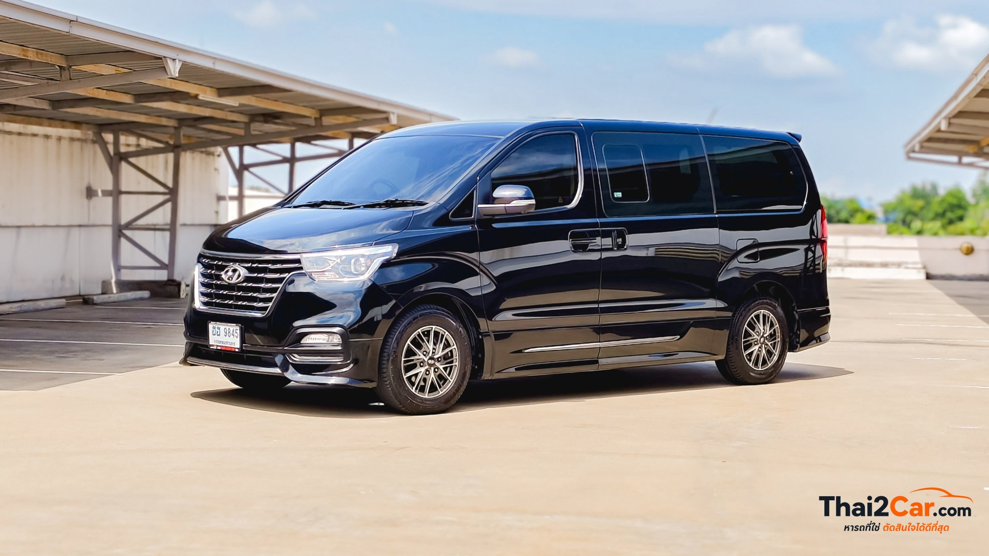 Hyundai H-1 H1 Deluxe TOP 2.5 A/T ดีเซล จด 2020 2019