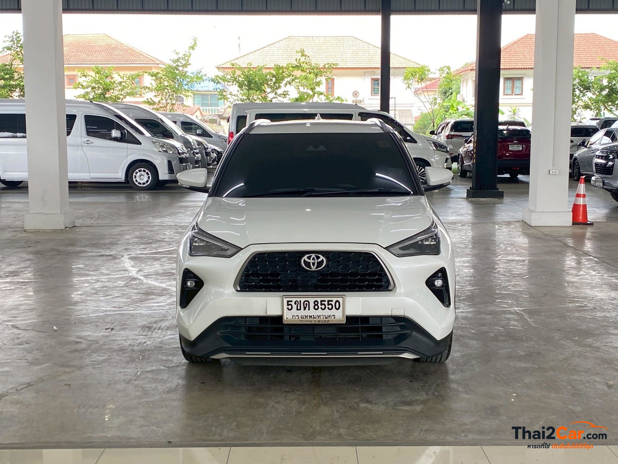 Toyota Yaris Yaris Cross 1.5HEV Premium เกียร์ AT สีขาว ไมล์ 90,031 กม. ผ่อนเริ่มต้น 10,xxx/เดือน 2024