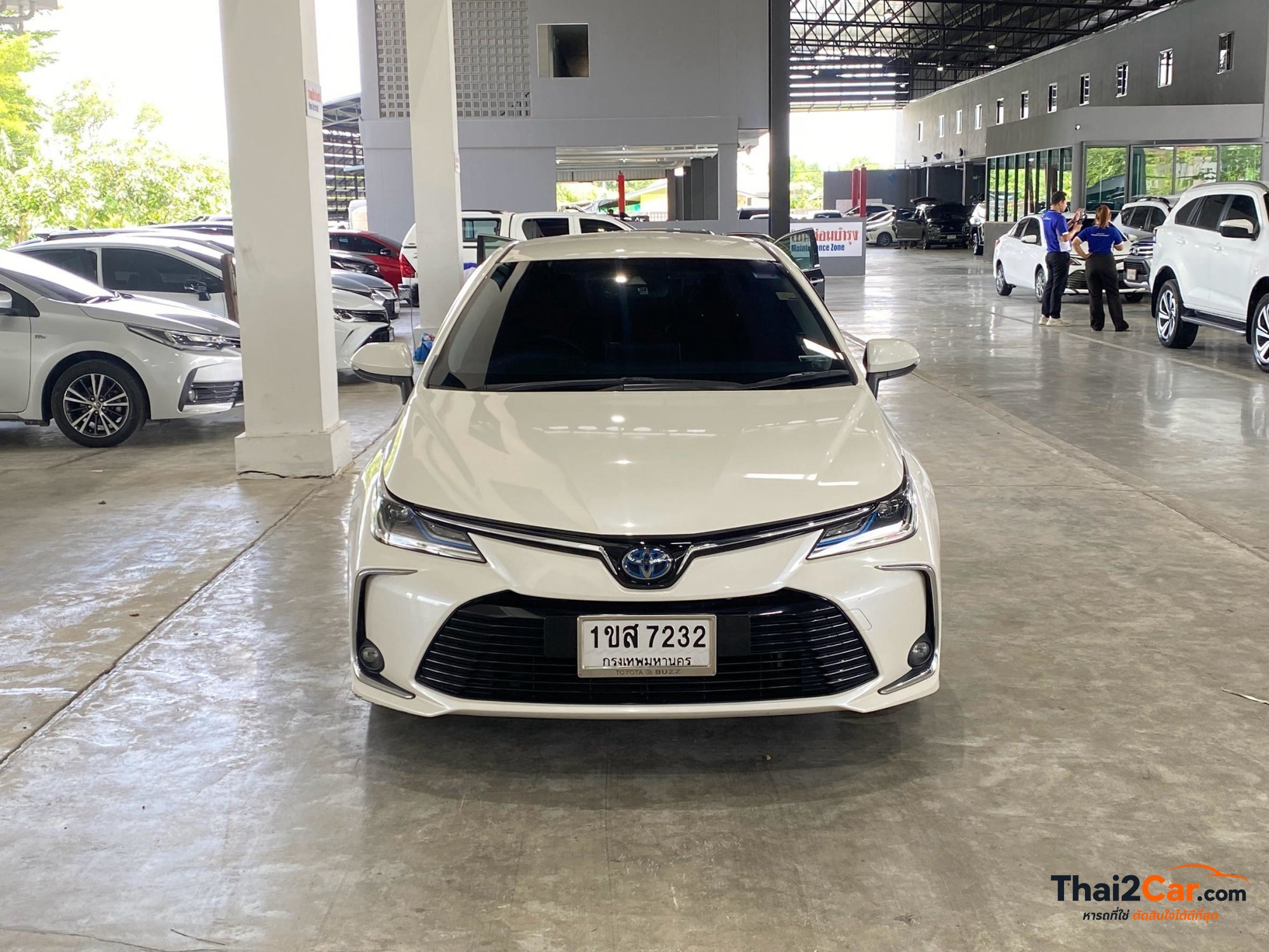 Toyota Corolla Altis New Altis 1.8Hybrid High จด21 เกียร์ AT สีขาว ไมล์ 95,574 กม. ผ่อนเริ่มต้น 8,xxx/เดือน 2020
