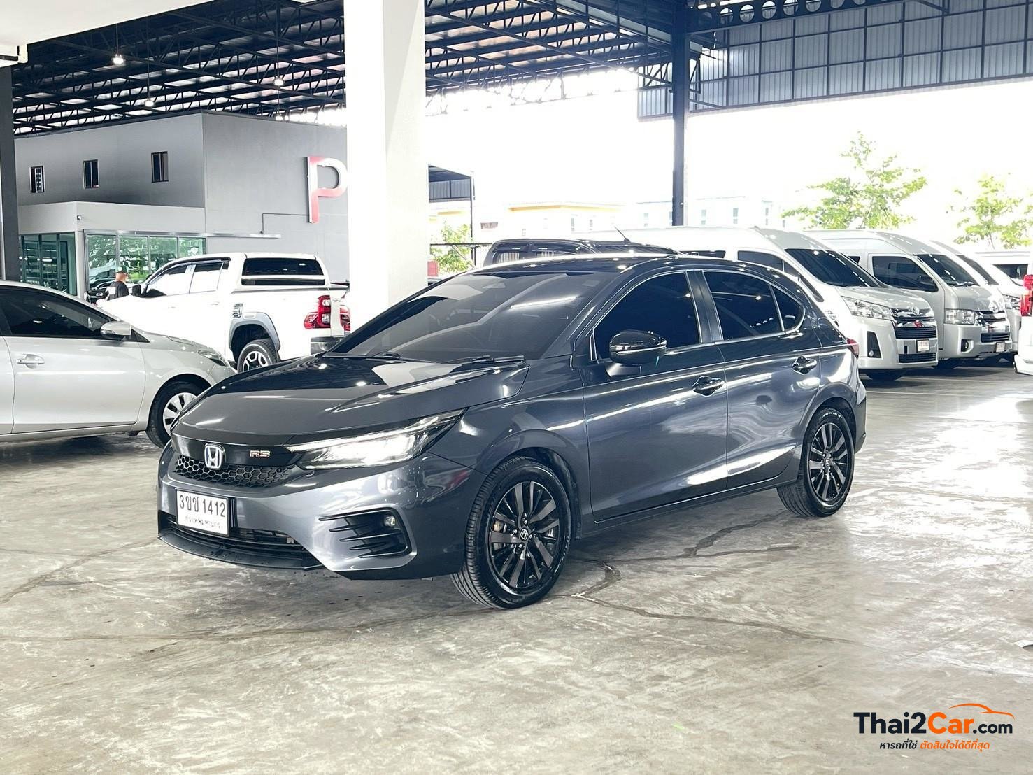 Honda City City e:HEV RS Htchback เกียร์ AT สีเทาดำ ไมล์ 35,562 กม. ผ่อนเริ่มต้น 8,xxx/เดือน 2022