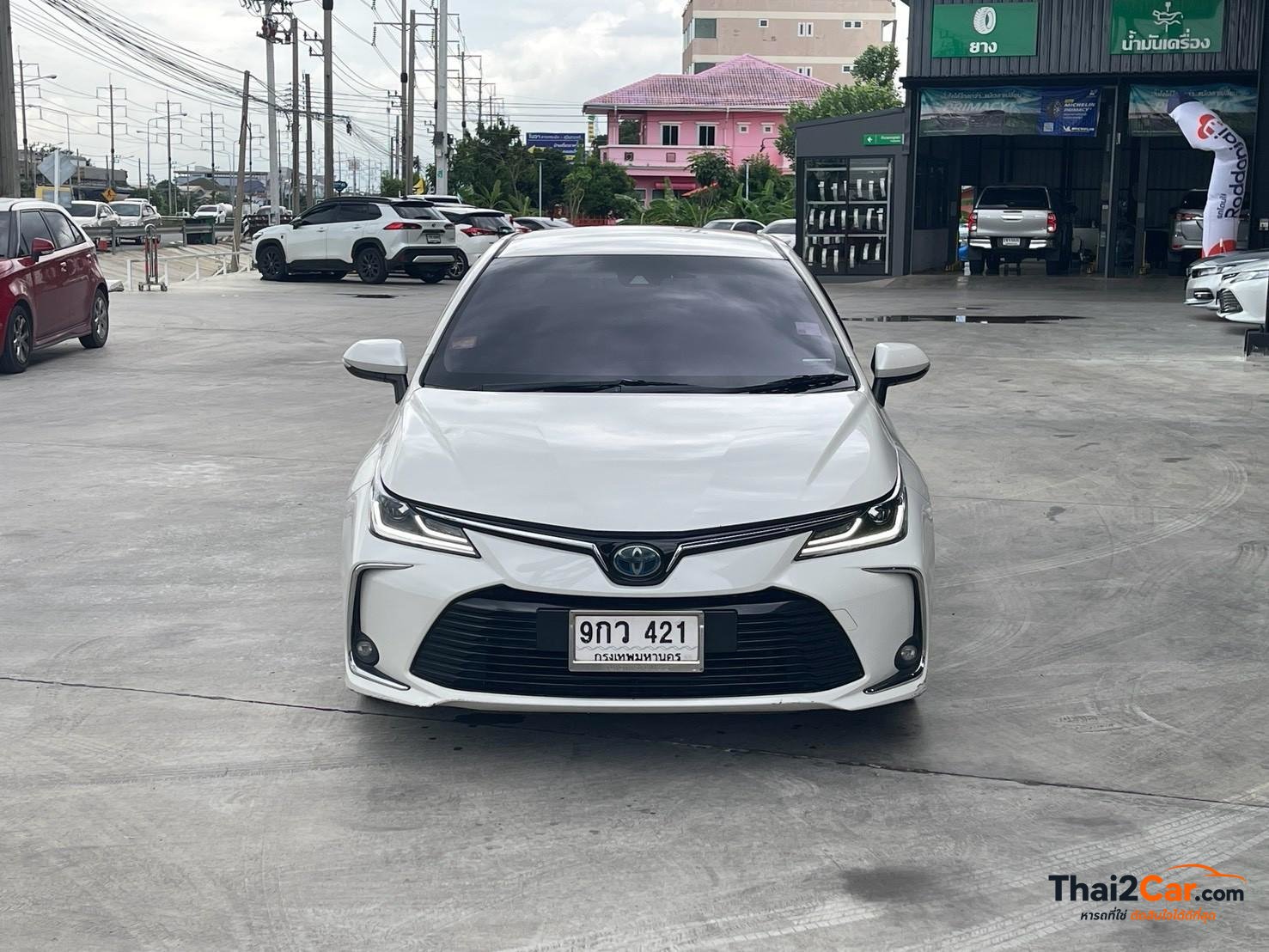 Toyota Corolla Altis 1.8Hybrid High จด20 เกียร์ AT สีขาว ไมล์ 192,462 กม. ผ่อนเริ่มต้น 8,xxx/เดือน 2019