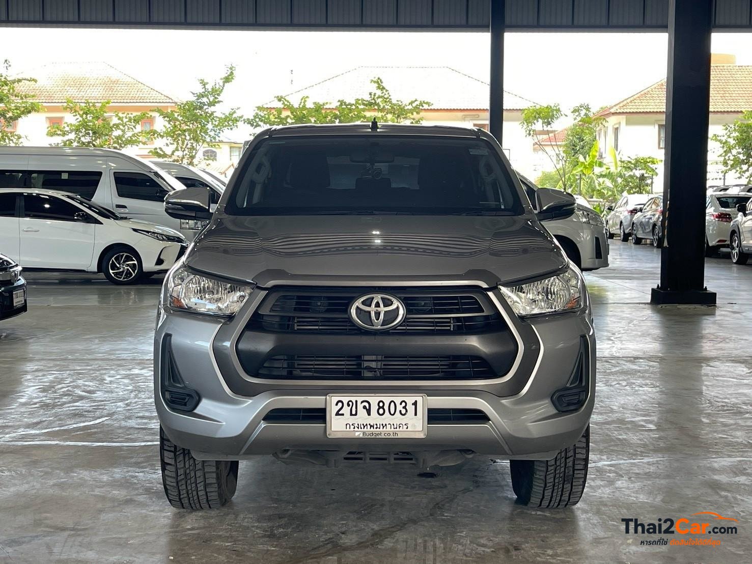 Toyota Revo Revo H 4Door Preruner 4ประตู 2.4Entry เกียร์ AT สีบรอนซ์เงิน ไมล์ 60,660 กม. ผ่อนเริ่มต้น 9,xxx/เดือน 2021