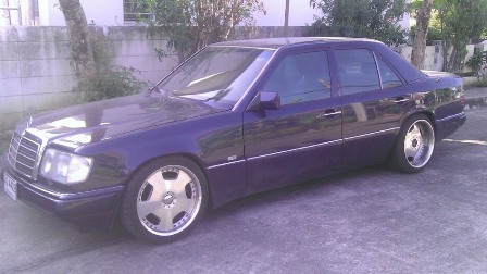 MERCEDES-BENZ 230E 1992