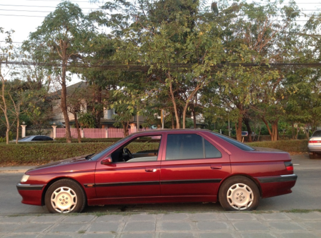 PEUGEOT 605 2001