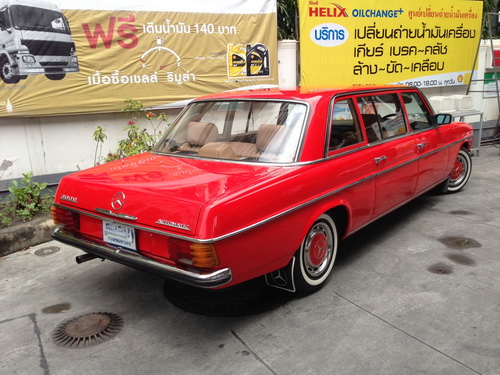 MERCEDES-BENZ W115 Limousine 1975