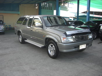 TOYOTA TIGER CAB 2001