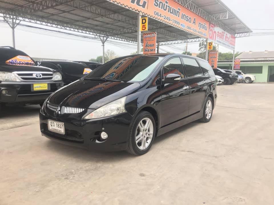 MITSUBISHI SPACE WAGON 2010