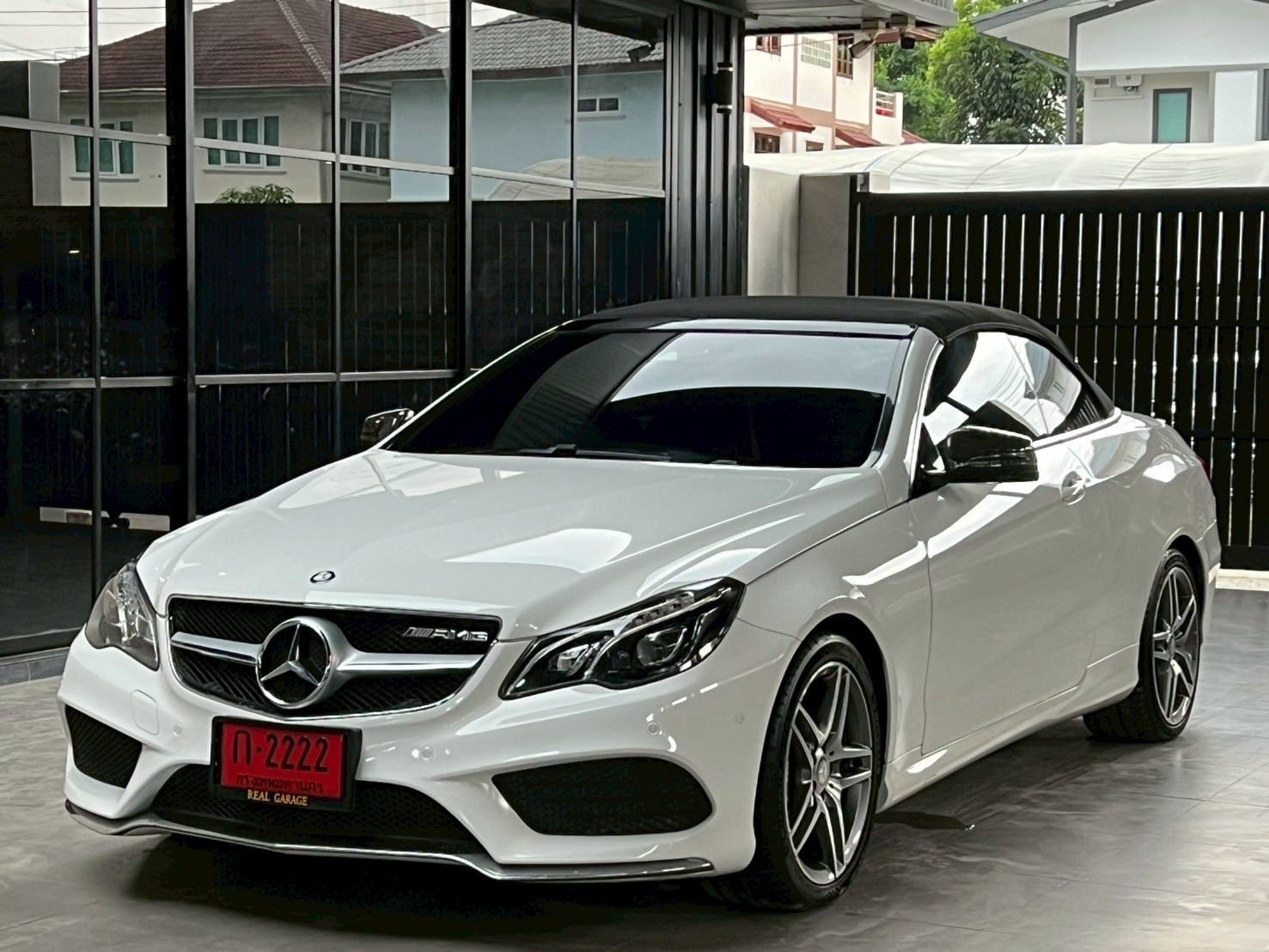 MERCEDES-BENZ E-CLASS 2015