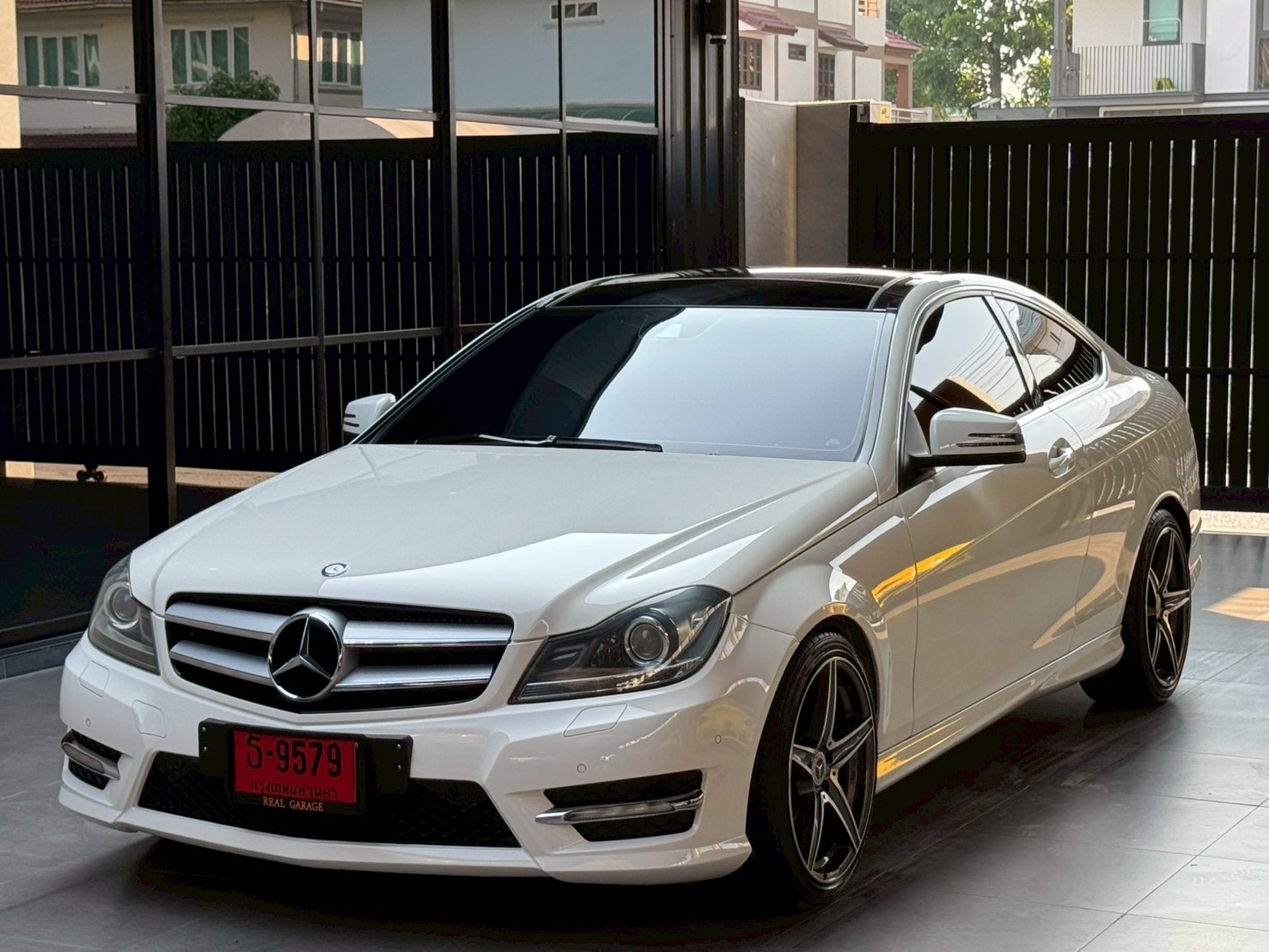MERCEDES-BENZ C-CLASS 2011