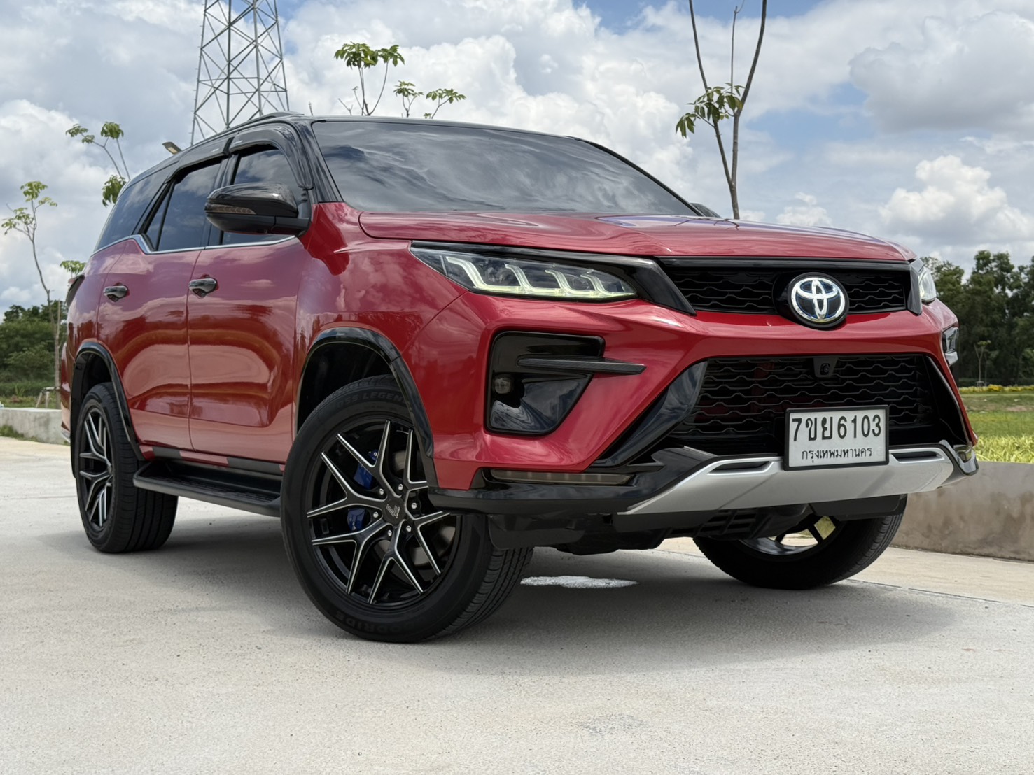 TOYOTA FORTUNER 2017