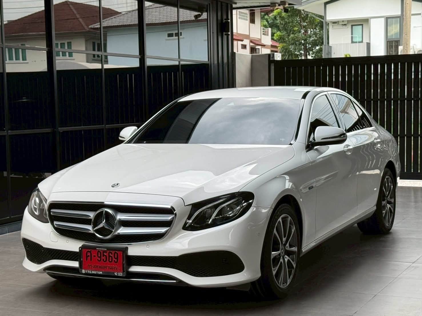 MERCEDES-BENZ E-CLASS 2021