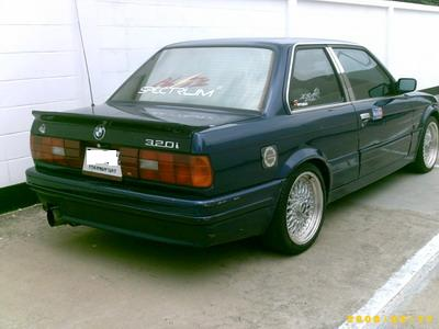 BMW E30 1989